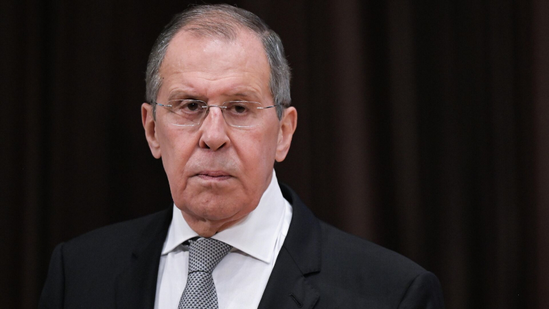 Россия и Венгрия реализуют проекты, несмотря на трудности, заявил Лавров