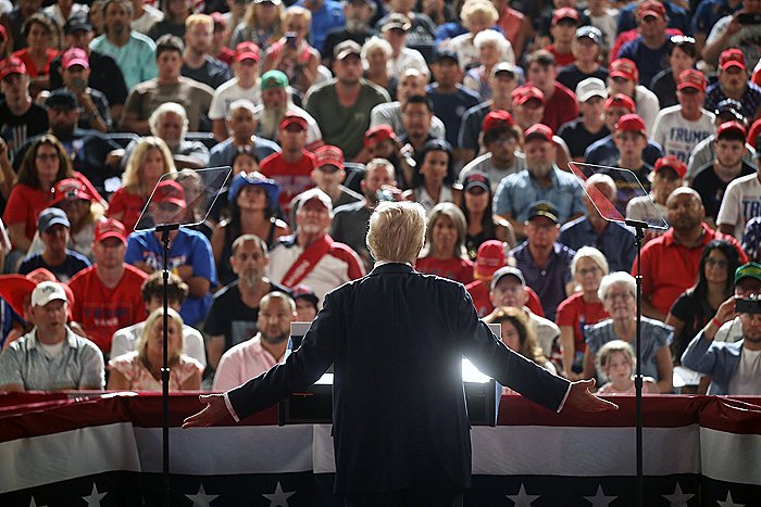 Трамп и Харрис имеют практически одинаковую поддержку избирателей в преддверии дебатов